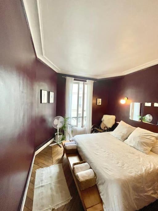 Parishome! Double Balcony, Art & Designer Touches *