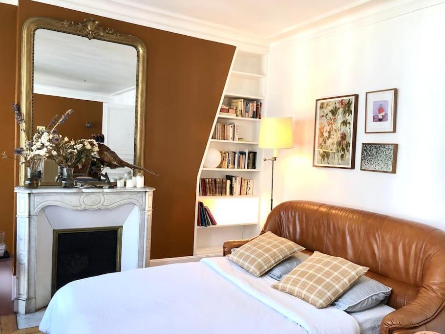 Parishome! Double Balcony, Art & Designer Touches Appartement Parijs