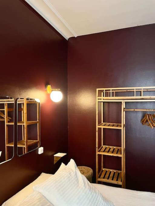 Parishome! Double Balcony, Art & Designer Touches *