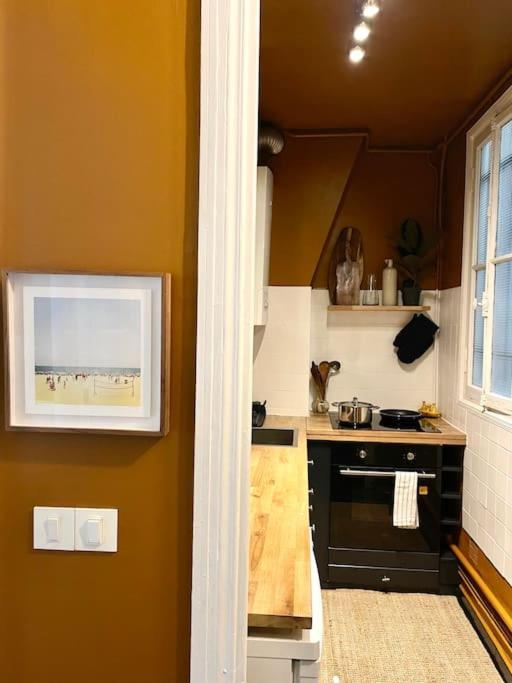 Appartement Parishome! Double Balcony, Art & Designer Touches *